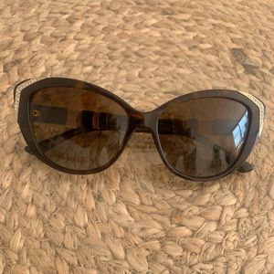 Bvlargi cat eye tortoise sunglasses with crystal gold detail